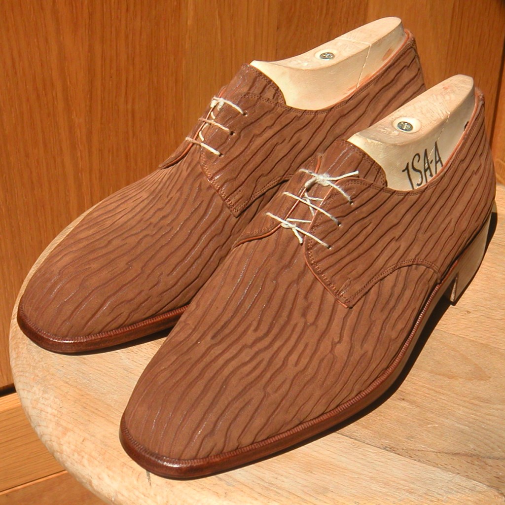 derby seal three holes